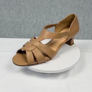 Easy Street Essie Nude Tan Strappy Kitten Heel Dress Sandals 9W 31-0714